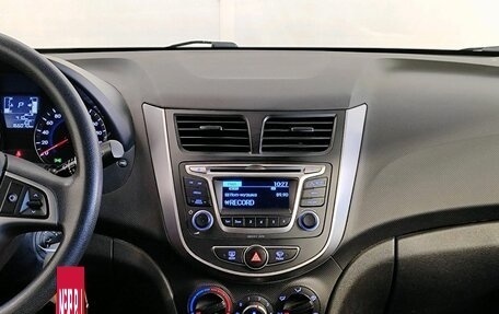Hyundai Solaris II рестайлинг, 2016 год, 989 000 рублей, 8 фотография