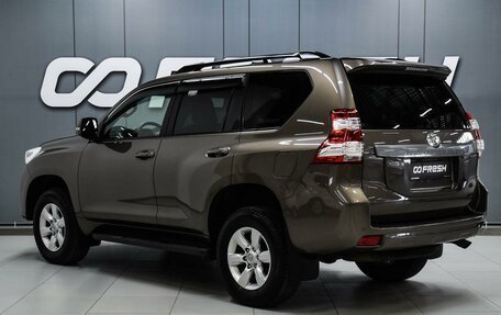 Toyota Land Cruiser Prado 150 рестайлинг 2, 2013 год, 3 799 000 рублей, 2 фотография