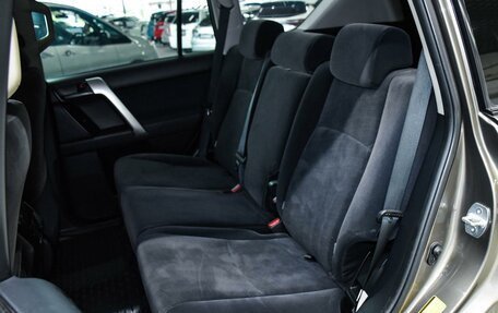 Toyota Land Cruiser Prado 150 рестайлинг 2, 2013 год, 3 799 000 рублей, 10 фотография