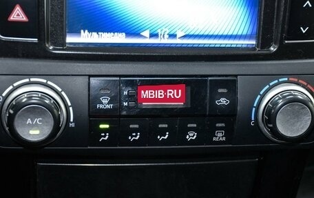 Toyota Land Cruiser Prado 150 рестайлинг 2, 2013 год, 3 799 000 рублей, 18 фотография