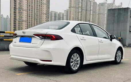 Toyota Corolla, 2022 год, 1 380 000 рублей, 4 фотография