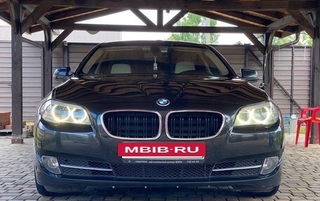 BMW 5 серия, 2011 год, 1 800 000 рублей, 8 фотография