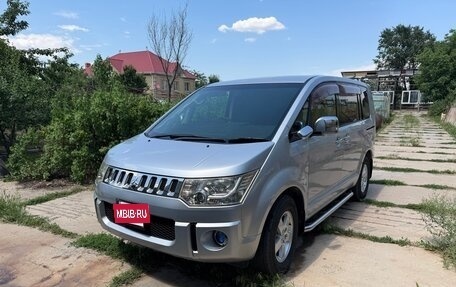 Mitsubishi Delica D:5 I, 2007 год, 2 100 000 рублей, 3 фотография