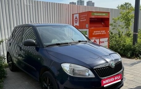 Skoda Fabia II, 2011 год, 490 000 рублей, 2 фотография
