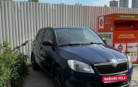 Skoda Fabia II, 2011 год, 490 000 рублей, 3 фотография