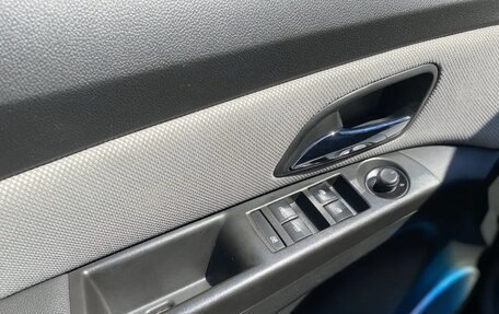 Chevrolet Cruze II, 2015 год, 825 000 рублей, 7 фотография