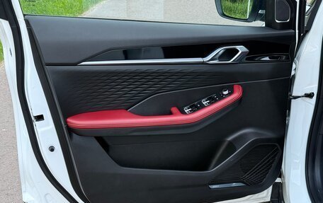 Geely Coolray I, 2024 год, 1 900 000 рублей, 9 фотография