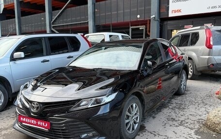 Toyota Camry, 2020 год, 2 100 000 рублей, 7 фотография