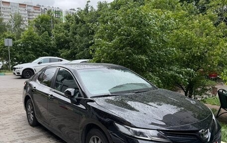 Toyota Camry, 2020 год, 2 100 000 рублей, 3 фотография
