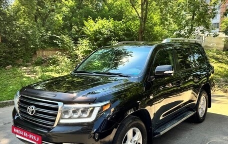 Toyota Land Cruiser 200, 2011 год, 3 500 000 рублей, 2 фотография