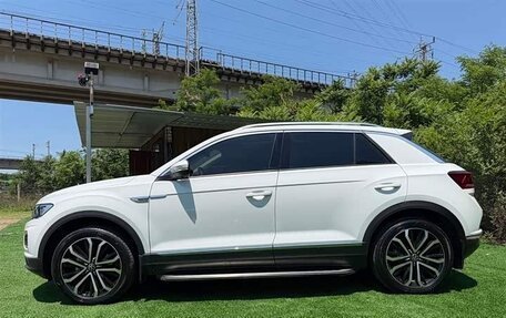 Volkswagen T-Roc I, 2022 год, 1 510 000 рублей, 7 фотография