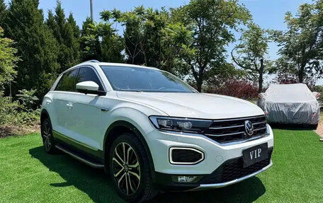 Volkswagen T-Roc I, 2022 год, 1 510 000 рублей, 3 фотография