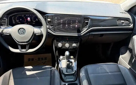 Volkswagen T-Roc I, 2022 год, 1 510 000 рублей, 10 фотография