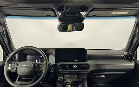 Toyota Land Cruiser Prado, 2024 год, 9 990 000 рублей, 5 фотография