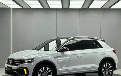 Volkswagen T-Roc I, 2022 год, 1 578 000 рублей, 1 фотография
