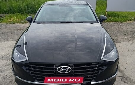 Hyundai Sonata VIII, 2021 год, 1 350 000 рублей, 1 фотография