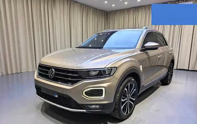 Volkswagen T-Roc I, 2022 год, 1 550 000 рублей, 1 фотография