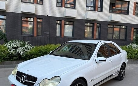 Mercedes-Benz C-Класс, 2001 год, 390 000 рублей, 1 фотография