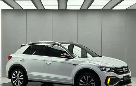 Volkswagen T-Roc I, 2022 год, 1 578 000 рублей, 3 фотография