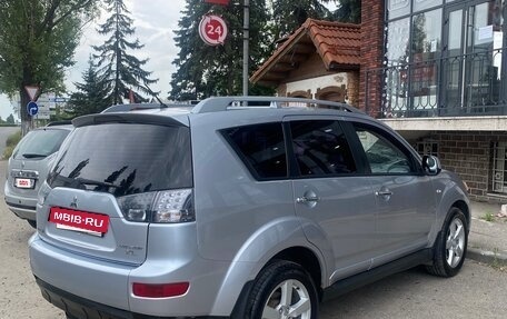 Mitsubishi Outlander III рестайлинг 3, 2008 год, 990 000 рублей, 5 фотография