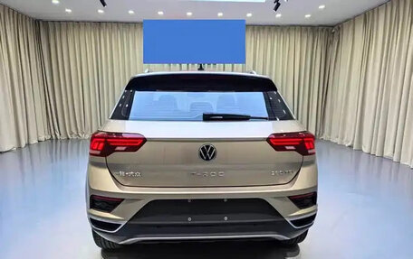 Volkswagen T-Roc I, 2022 год, 1 550 000 рублей, 5 фотография