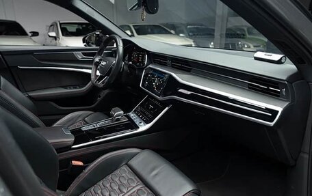 Audi RS 6, 2021 год, 12 100 777 рублей, 14 фотография