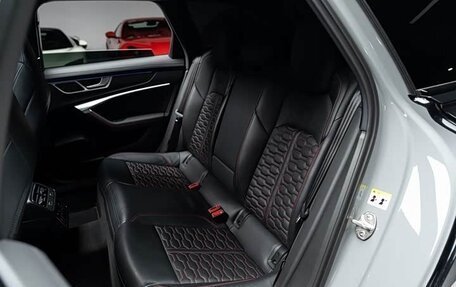 Audi RS 6, 2021 год, 12 100 777 рублей, 15 фотография