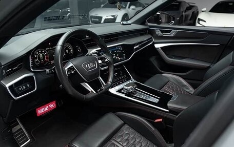 Audi RS 6, 2021 год, 12 100 777 рублей, 10 фотография