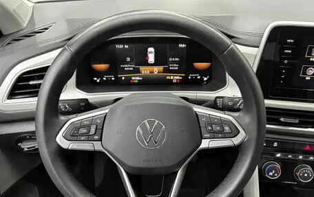 Volkswagen T-Roc I, 2022 год, 1 570 000 рублей, 7 фотография