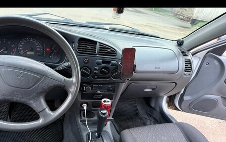 Mitsubishi Colt VI рестайлинг, 2002 год, 190 000 рублей, 8 фотография