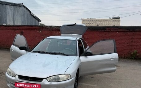Mitsubishi Colt VI рестайлинг, 2002 год, 190 000 рублей, 6 фотография