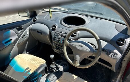 Toyota Vitz, 2000 год, 240 000 рублей, 9 фотография