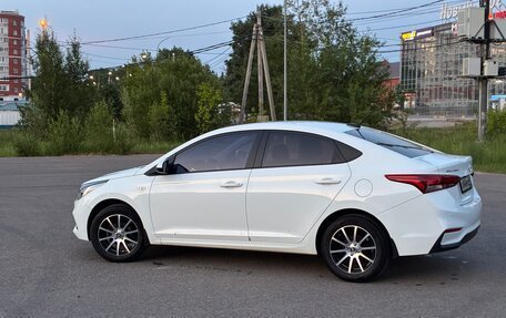 Hyundai Solaris II рестайлинг, 2017 год, 1 250 000 рублей, 4 фотография