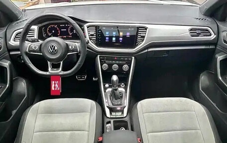 Volkswagen T-Roc I, 2022 год, 1 460 000 рублей, 7 фотография