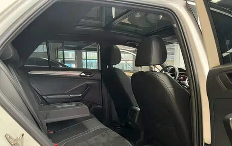 Volkswagen T-Roc I, 2022 год, 1 470 000 рублей, 8 фотография