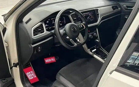 Volkswagen T-Roc I, 2022 год, 1 470 000 рублей, 7 фотография
