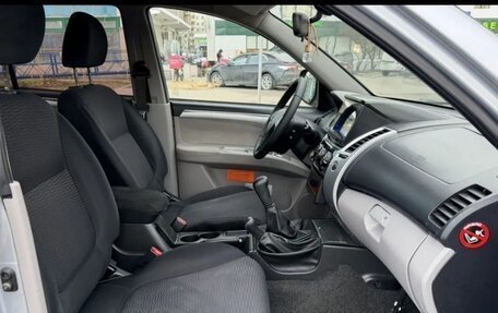 Mitsubishi Pajero Sport II рестайлинг, 2011 год, 1 750 000 рублей, 6 фотография