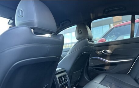BMW 3 серия, 2019 год, 3 350 000 рублей, 25 фотография