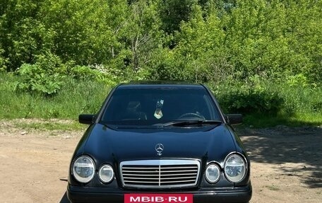 Mercedes-Benz E-Класс, 1995 год, 250 000 рублей, 2 фотография