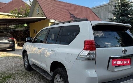 Toyota Land Cruiser Prado 150 рестайлинг 2, 2011 год, 2 930 000 рублей, 3 фотография