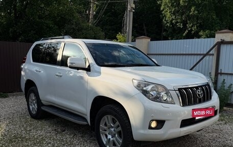 Toyota Land Cruiser Prado 150 рестайлинг 2, 2011 год, 2 930 000 рублей, 5 фотография