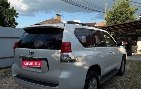Toyota Land Cruiser Prado 150 рестайлинг 2, 2011 год, 2 930 000 рублей, 4 фотография