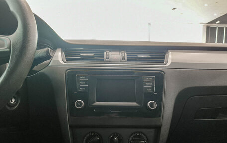 Skoda Rapid I, 2016 год, 1 050 000 рублей, 18 фотография