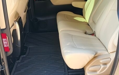 Toyota Alphard III, 2017 год, 3 000 000 рублей, 17 фотография