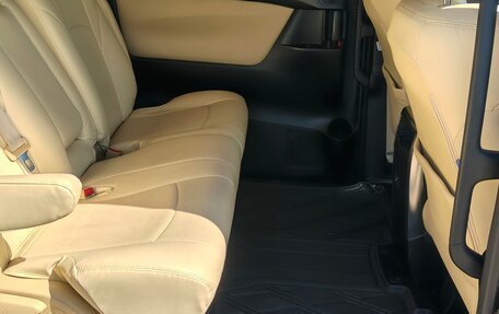 Toyota Alphard III, 2017 год, 3 000 000 рублей, 21 фотография