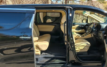Toyota Alphard III, 2017 год, 3 000 000 рублей, 22 фотография