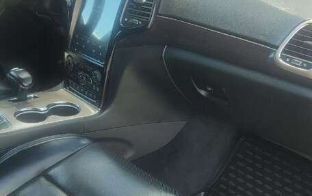 Jeep Grand Cherokee, 2013 год, 1 850 000 рублей, 13 фотография