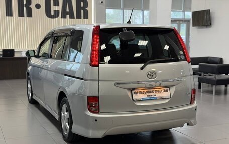 Toyota ISis I, 2009 год, 970 000 рублей, 3 фотография