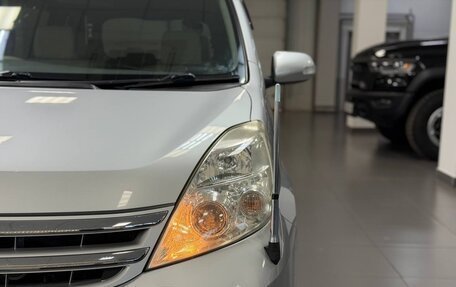 Toyota ISis I, 2009 год, 970 000 рублей, 18 фотография