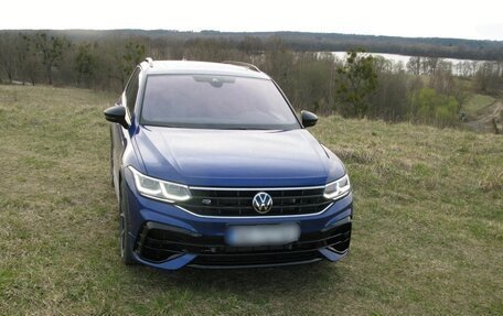 Volkswagen Tiguan II, 2022 год, 3 370 000 рублей, 2 фотография